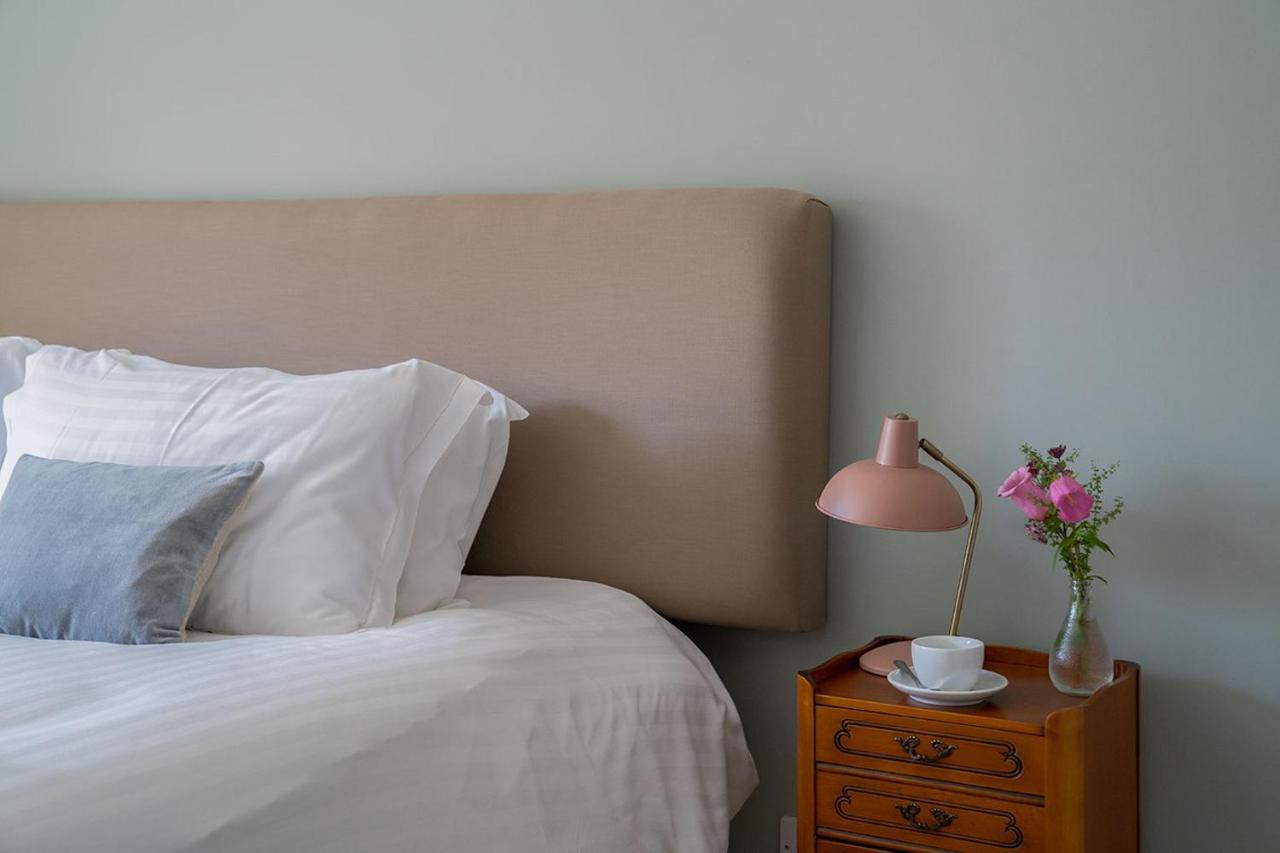 フルーム Bistro Lotte Bed & Breakfast エクステリア 写真