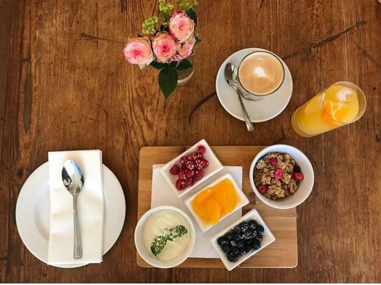 フルーム Bistro Lotte Bed & Breakfast エクステリア 写真